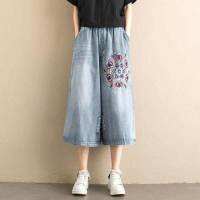 K&amp;WM   Plus size Summer 7 Points Length Flower Embroidered Denim Capri Pants Wide Leg Cropped Jeans