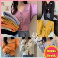 พร้อมส่ง สไตล์เกาหลี เสื้อคาดิแกนถัก  เสื้อไหมพรม​ แขนยาว คอวี cardigan กระดุม​หลากสี  ผ้าเนื้อหนานิ่ม