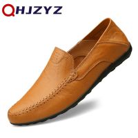 Sepatu Pria Kulit Asli Sepatu Pantofel Pria Italia Kasual Sepatu Pantofel Pria Slip On ทางการ Merek Mewah Zapatos De Hombre