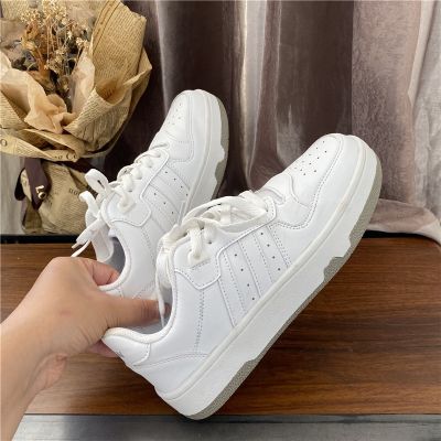 Han Guode training shoes female students leisure sports hot style restoring ancient ways is a small white 2023 new harajuku ins tide sandals