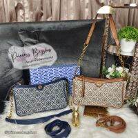 กระเป๋าทอรี่ T Monogram Jacquard Studio Bag10นิ้ว (อุปกรณ์ครบกล่อง)