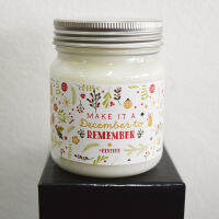 เทียนคริสต์มาส Make it a December to remember - Jar Candle 180 grm (ความหมายบนฉลาก : ให้เดือนธันวาคมเป็นความทรงจำ) (กลิ่นช็อคโกแลตรสส้ม)