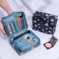 【CC】 Outdoor Makeup Fashion Printed Storage Capacity Make Up