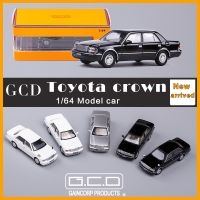 GCD 1:64 Toyota Crown 155 Diecast ของขวัญโมเดลรถอัลลอยกล่องเก็บและแสดงเครื่องประดับคอลเลกชันสีดำ/ขาว/เงิน