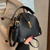 bag for women 2022 autumn and winter new fashion crocodile one-shoulder crossbody niche design portable shell