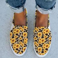 COD DSFGREYTRUYTU Fashion Graffiti Sunflowers Little Daisy Canvas Big Size Flat Loafers For Women (Size 35-43)