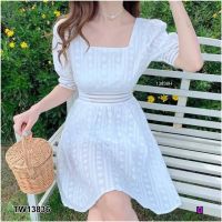 B13836 เดรสลูกไม้คอเหลี่ยมแขนตุ๊กตา Square neck lace dress with doll sleeves