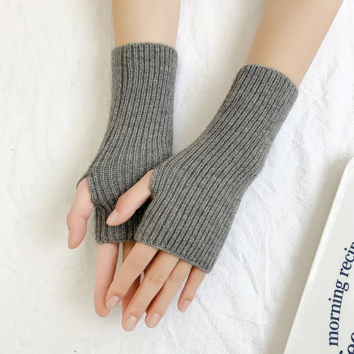 korea-half-finger-gloves-female-autumn-and-winter-wool-warmth-fingerless-students-touchscreen-thick-knitted-wristband-glove