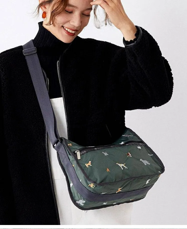 G-trek messenger bag by Givenchy | Tessabit