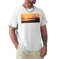 Sunset With Mount Fuji From Chigasaki Beach In Japan T-Shirt Sweat Shirts MenS T-Shirt