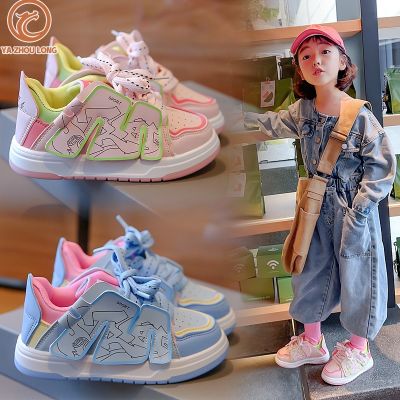 *YA ZHOU LONG รองเท้าผ้าใบเด็ก Y2K รองเท้าลำลองเด็กผู้หญิงแฟชั่นสีตัดกัน สวมใส่สบาย ระบายอากาศได้