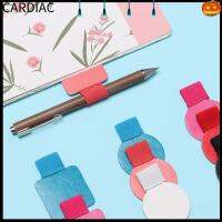 CARDIAC 4PCS มีประโยชน์ เครื่องเขียน แบบพกพา คลิปปากกาหนัง สมุดบันทึก ที่ใส่ปากกาแบบมีกาวในตัว วงยืดหยุ่น