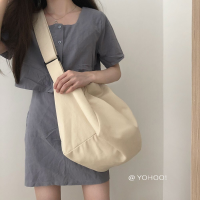 กระเป๋าสะพายข้าง square tote