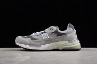 _ New Balance_M992 series Classic retro casual sports versatile dad running shoes M992GR