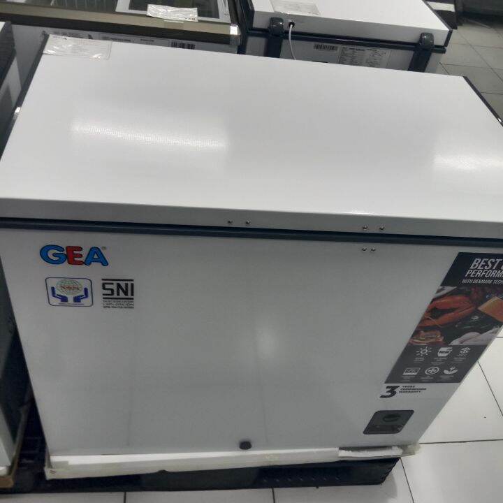 chest freezer gea 200 liter