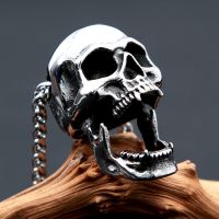 Unique Opener Skull Pendant Necklace 316L Stainless Steel Biker Skull Necklace for Men Women Punk Hip Hop Jewelry Accessories