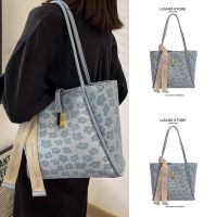 Canvas bag college students class commuting one-shoulder large bag womens summer 2023 new large-capacity high-end sense tote bag 【BYUE】