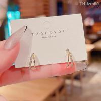 ? เครื่องประดับ 925 silver needle advanced sense of golden c shape earrings set auger simple stud earrings personality earrings fashion earpins restoring ancient ways