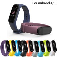 【คุณภาพสูง】สายนาฬิกาข้อมือ ซิลิโคน สไตล์สปอร์ต สำหรับ Xiaomi Mi Band 4 3 miband 3 4