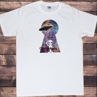 เสื้อยืดสีขาวผู้ชายเสื้อ Space Key Hole PrintUniverse UFO กราฟิกพิมพ์ TSO5