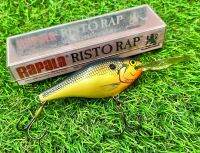 เหยื่อ RAPALA RISTO (RR) 9 ซม. สีตามภาพ (เหยื่อดำลึก 13-15 ฟุต) ใบแนบ FINLAND มือ 1 กล่องเปิด