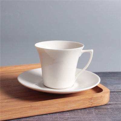 Creative Ceramic Coffee Cup Tea Cup and Saucer Afternoon Dessert Porcelain Tea Cup Saucer Set Tea Cafe Drinkware Espresso Cup