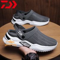 Daiwa Fishing Shoes Men Summer Breathable Slippers Outdoor Sport Non-slip Wear-resistant Male Garden Shoes Casual Beach Sandals House Slippers