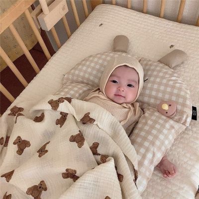 2 Layers Baby Blankets Bear Print Cotton Gauze Muslin Swaddle Wrap Newborn Infant Girls Boys Bedding Sleeping Blanket Accessory