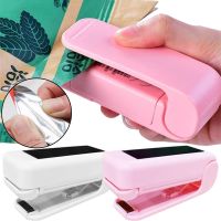 Mini Handheld Bag Sealer Machine Food Snack Storage Plastic Bag Clip Sealing Machine Portable Kitchen Gadgets for Sealer Packing