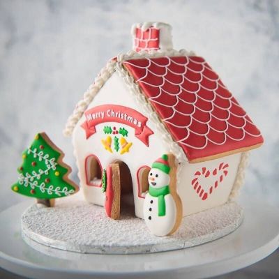【YF】 3D Christmas Gingerbread House Mould Plastic Cookie Cutter Set Biscuit Mold Pastry Cake Stamp Baking Tools Accessories