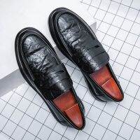 รองเท้าผู้ชายแฟชั่นรองเท้าหน้าร้อนลำลองคลาสสิกผู้ชาย Loafers Elegantes แฟลตลื่นบนชายรองเท้าขับรถสำหรับผู้ชายแบบย้อนยุคสุดหรู