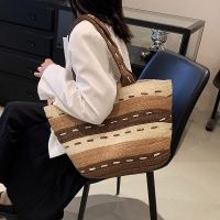 Explosive style all-match simple one-shoulder straw woven bag new large-capacity woven bag seaside vacation contrasting color beach bag 〖WYUE〗