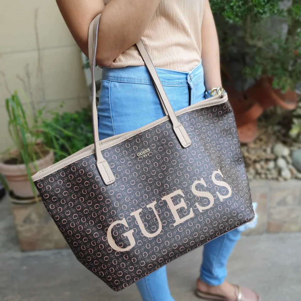 Authentic Guess Women's Classic Tote Bag Vikky with Print Brand in