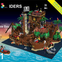 Compatible with the full version of Lego Creative Series Pirate Barracuda Bay Shipwreck 21322 Assembled building block toy 49016