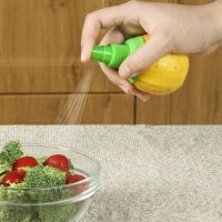 Lemon juice sprayer Citrus sprayer Manual fruit orange juice squeezer Mini juicer Kitchen accessories Lemon juicer Kitchen tools Graters  Peelers Slic