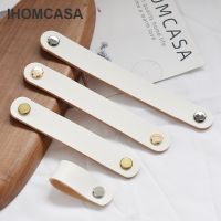 IHOMCASA ตู้ลูกบิดประตูตู้เสื้อผ้าที่จับหนังลิ้นชักฮาร์ดแวร์เฟอร์นิเจอร์สีขาว,ตู้รองเท้า Cowhide ที่ดึงมือจับ