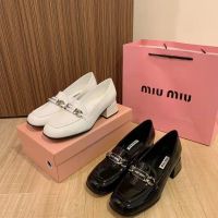 Loafers womens autumn and winter miu miuˉ retro British style small leather shoes womens French patent leather medium high heel black thick heel