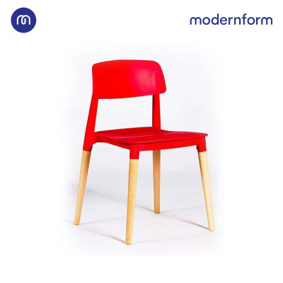 Modernform เก้าอี้เอนกประสงค์ เก้าอี้สัมมนา  รุ่น PW018  สีเเดง สไตล์เฉพาะตัว ง่ายต่อการเคลื่อนย้าย สะดวกในการจัดเก็บ ใช้งานได้อเนกประสงค์  เก้าอี้พลาสติก ขาไม้จริง