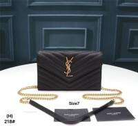 กระเป๋าแฟชั่น YSL สุดหรูขนาด 9 นิ้ว  ราคา Sale รุ่นนี้ขายดีมากก!!!!