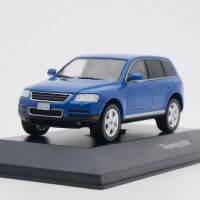 ของเล่น Die-Casting 1:43 Touareg 2006รถของเล่นโลหะโมเดลคอลเลกชันรถยนต์แบบไฟฟ้าสถิตของตกแต่งกล่องของชำร่วยวันหยุด