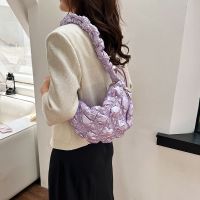 Korean version of the shoulder bag 2023 new niche fashion dumpling bag casual trend Messenger bag foreign style bag 【BYUE】