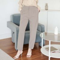 SUUBE Official Going Trousers- Soft truffle(น้ำตาลอ่อน)กางเกงขายาวจีบหน้า เอวสูง ทรงขากระบอกเล็ก ผ้าเนื้อหนายืดนิดๆ เก็บทรง กางเกงทำงาน