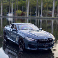 1:24 BMW M8ล้อแม็กรถยนต์รุ่น D Iecast ยานพาหนะโลหะรถของเล่นรุ่นเก็บเสียงและแสงจำลองสูงเด็กของเล่นของขวัญ E115