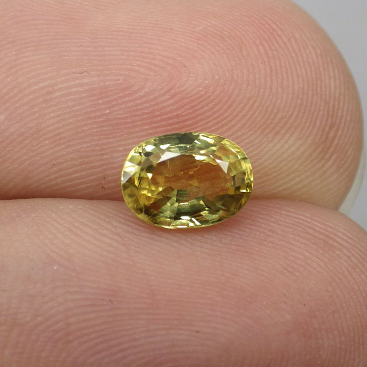 พลอย-แซฟไฟร์-บุษราคัม-แท้-ธรรมชาติ-natural-yellow-sapphire-1-38-กะรัต