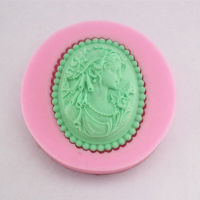 New 3.9cm Single mini Lady  Fondant Mold Silicone Sugar mini mold Craft Molds DIY Cake Decorating Bread  Cake Cookie Accessories