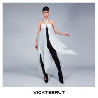 VICKTEERUT (ราคาปกติ 7,800-.) Halter Neck Pleated Blouse เสื้อสายคล้องคอ ตกแต่งพลีท