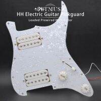 HH Pickguard กีตาร์ไฟฟ้าและ Humbucker สีดำสองอันประกอบสแครชเพลทแบบมีสายพร้อมหลายสี