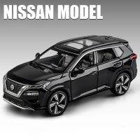 1:32รถ Nissan X-Trail SUV รถของเล่นหุ่นอัลลอยรถของเล่นเสียงและไฟสำหรับเด็ก