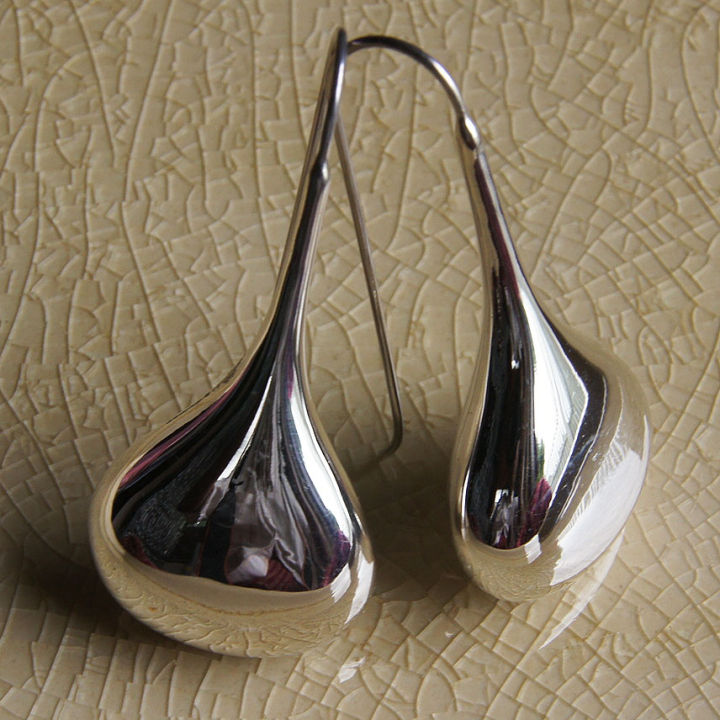 thai-design-earrings-sterling-silver-สวยเด่น-สดุดตา-หยดน้ำ-น่ารักสวยของฝากที่มีคุณค่า-ของขวัญชาวต่างชาติชอบมากเท่