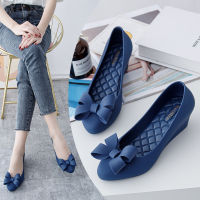 【Fast Shipping】Bow knot sloping heel jelly sandals, soft surface waterproof plastic shoes, casual and comfortable single shoes